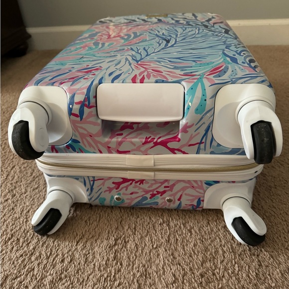 Lilly Suitcase - Picture 2 of 3